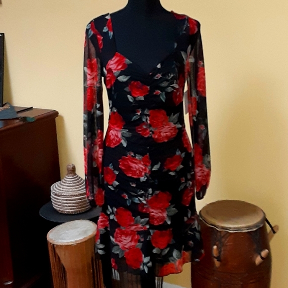 Dress - Picture 12 of 12